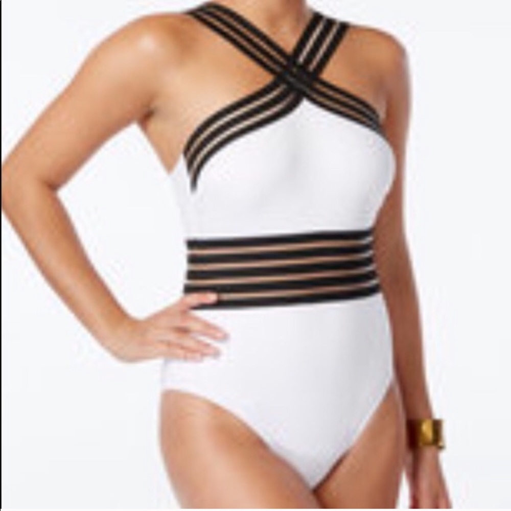 Kenneth Cole one piece size S